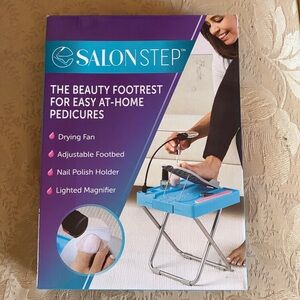 Salon Step The Beauty Footrest for Easy at-Home Pedicures
